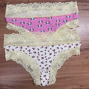 2 Pack Lace floral & panda cheeky panties